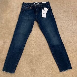 ZARA SKINNY JEANS BRAND NEW WITH TAGS PURE BLUE SIZE 38 or SIZE 6!! 👖😍💖